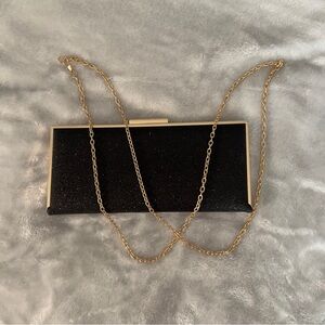 Black and Gold clutch 🖤💛